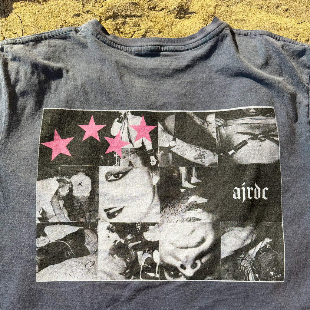 COLLAGE TEE